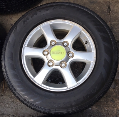 แม็ก ISUZU D-MAX Platinum ขอบ 15 พร้อมยาง 215-70-15 ปลายปี 16