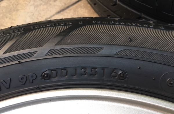 ล้อแม็ก Mitsu Mirage ขอบ 14 พร้อมยางป้ายแดง Bridgestone 175-65-14 ปลายปี 16