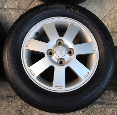 ล้อแม็ก Mitsu Mirage ขอบ 14 พร้อมยางป้ายแดง Bridgestone 175-65-14 ปลายปี 16