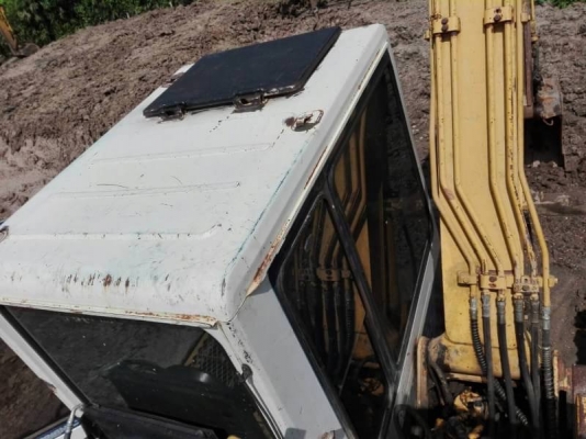 ขาย 395,000 บาท KOMATSU PC60-6 เครื่องดี ปั้มแรง โช่หนา. เอวแน่น ไฟฟ้าครบ เอกสารชื้อขาย   รถอยู่ จ.นครปฐม โทร&amp;ไอดีไลน์ 0610710295