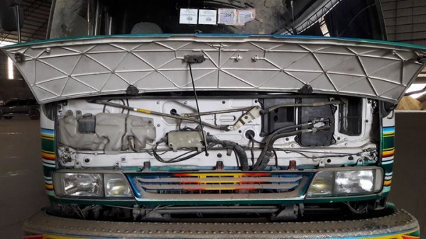 พ่วง 18 ล้อ ISUZU DECA FVZ195 แรง ปี 45 แม่กระบะมิเนียม - ดั้ม ยาว 6.30 ม. / ลูกสองคานกระบะไม้ - ดั้ม ยาว 6.40 ม.  ราคา 1.2 ล้านต่อรอง