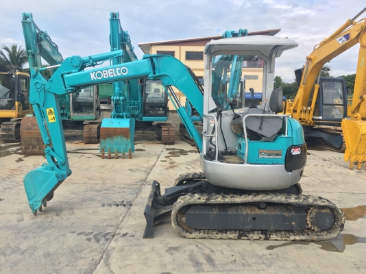 KOBELCO รุ่น: SK30UR-2