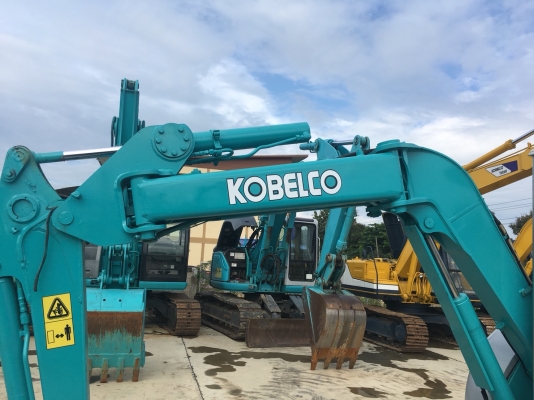 KOBELCO รุ่น: SK30UR-2 KOBELCO รุ่น: SK30UR-2