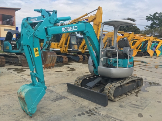 KOBELCO รุ่น: SK30UR-2 KOBELCO รุ่น: SK30UR-2
