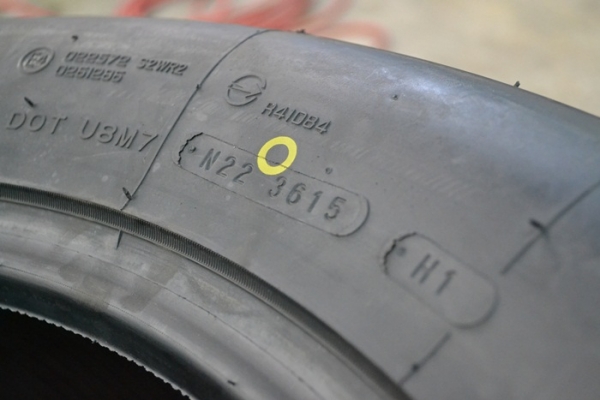 SONAR SX-9 275/55R20 ปี15 เส้นละ 2,500 บาท