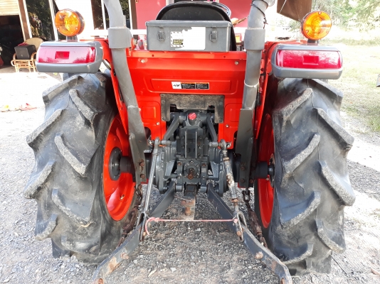 ขายรถไถL3608ปี55สีเดิมๆรถเดิมทุกจุดใบมีดผาลหลังพร้อมใช้งานครับ ขายรถไถL3608ปี55สีเดิมๆรถเดิมทุกจุดใบมีดผาลหลังพร้อมใช้งานครับ