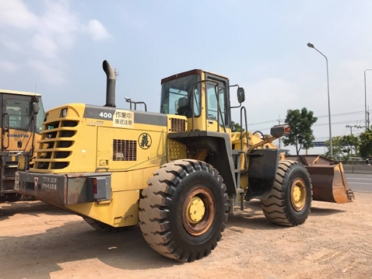 ขายรถตักล้อยาง KOMATSU WA400-3 รถนอกนำเข้าเองจากญี่ปุ่น สภาพสวยพร้อมใช้งาน มีVDOการทำงานครับ