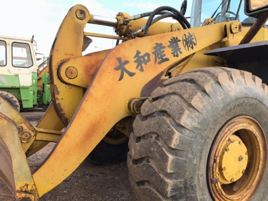ขายรถตักล้อยาง KOMATSU WA400-3 รถนอกนำเข้าเองจากญี่ปุ่น สภาพสวยพร้อมใช้งาน มีVDOการทำงานครับ