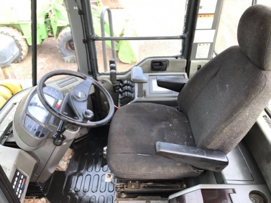 ขายรถตักล้อยาง KOMATSU WA400-3 รถนอกนำเข้าเองจากญี่ปุ่น สภาพสวยพร้อมใช้งาน มีVDOการทำงานครับ