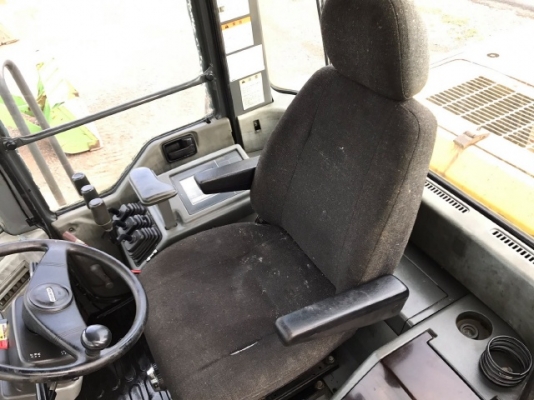 ขายรถตักล้อยาง KOMATSU WA400-3 รถนอกนำเข้าเองจากญี่ปุ่น สภาพสวยพร้อมใช้งาน มีVDOการทำงานครับ