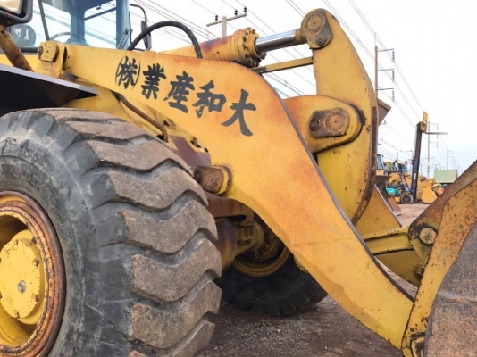 ขายรถตักล้อยาง KOMATSU WA400-3 รถนอกนำเข้าเองจากญี่ปุ่น สภาพสวยพร้อมใช้งาน มีVDOการทำงานครับ
