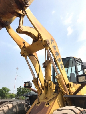 ขายรถตักล้อยาง KOMATSU WA400-3 รถนอกนำเข้าเองจากญี่ปุ่น สภาพสวยพร้อมใช้งาน มีVDOการทำงานครับ