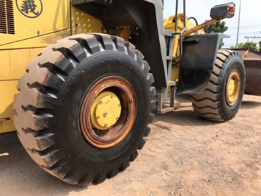 ขายรถตักล้อยาง KOMATSU WA400-3 รถนอกนำเข้าเองจากญี่ปุ่น สภาพสวยพร้อมใช้งาน มีVDOการทำงานครับ