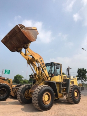 ขายรถตักล้อยาง KOMATSU WA400-3 รถนอกนำเข้าเองจากญี่ปุ่น สภาพสวยพร้อมใช้งาน มีVDOการทำงานครับ