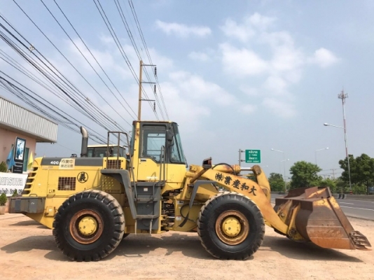 ขายรถตักล้อยาง KOMATSU WA400-3 รถนอกนำเข้าเองจากญี่ปุ่น สภาพสวยพร้อมใช้งาน มีVDOการทำงานครับ
