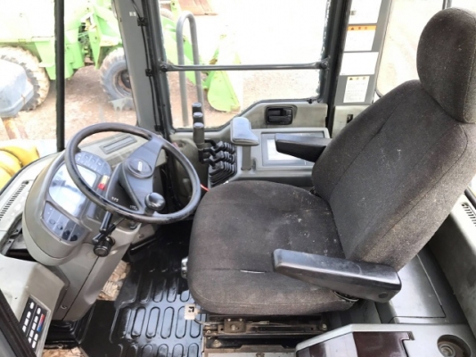 ขายรถตักล้อยาง KOMATSU WA400-3 รถนอกนำเข้าเองจากญี่ปุ่น สภาพสวยพร้อมใช้งาน มีVDOการทำงานครับ