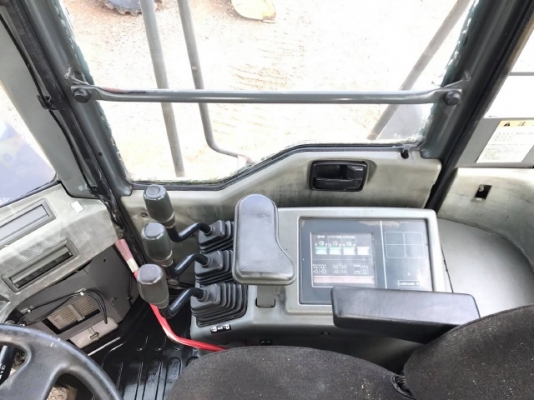 ขายรถตักล้อยาง KOMATSU WA400-3 รถนอกนำเข้าเองจากญี่ปุ่น สภาพสวยพร้อมใช้งาน มีVDOการทำงานครับ