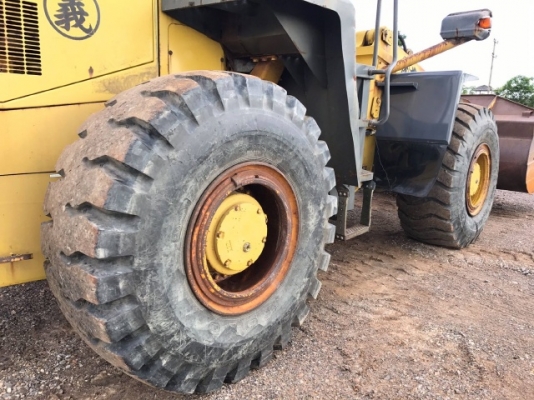 ขายรถตักล้อยาง KOMATSU WA400-3 รถนอกนำเข้าเองจากญี่ปุ่น สภาพสวยพร้อมใช้งาน มีVDOการทำงานครับ