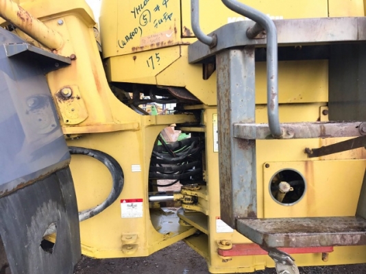 ขายรถตักล้อยาง KOMATSU WA400-3 รถนอกนำเข้าเองจากญี่ปุ่น สภาพสวยพร้อมใช้งาน มีVDOการทำงานครับ