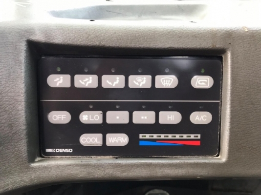 ขายรถตักล้อยาง KOMATSU WA400-3 รถนอกนำเข้าเองจากญี่ปุ่น สภาพสวยพร้อมใช้งาน มีVDOการทำงานครับ