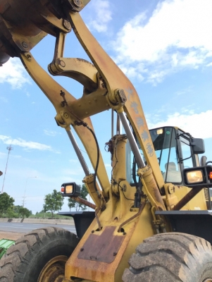 ขายรถตักล้อยาง KOMATSU WA400-3 รถนอกนำเข้าเองจากญี่ปุ่น สภาพสวยพร้อมใช้งาน มีVDOการทำงานครับ