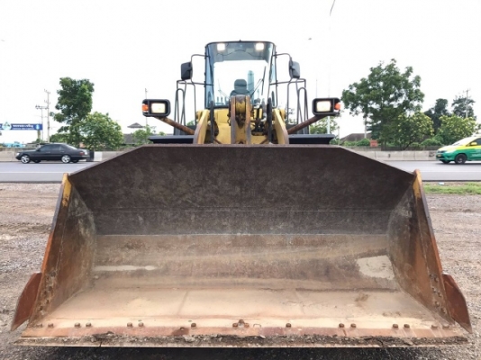 ขายรถตักล้อยาง KOMATSU WA400-3 รถนอกนำเข้าเองจากญี่ปุ่น สภาพสวยพร้อมใช้งาน มีVDOการทำงานครับ