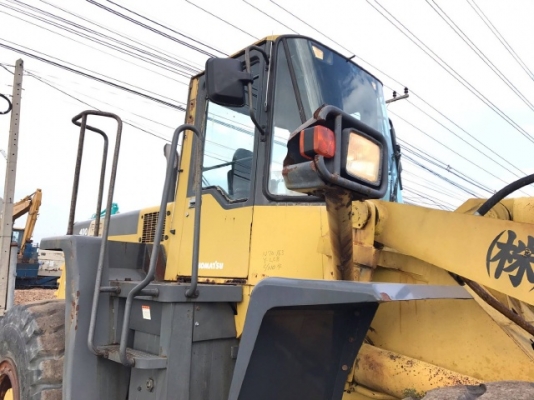ขายรถตักล้อยาง KOMATSU WA400-3 รถนอกนำเข้าเองจากญี่ปุ่น สภาพสวยพร้อมใช้งาน มีVDOการทำงานครับ