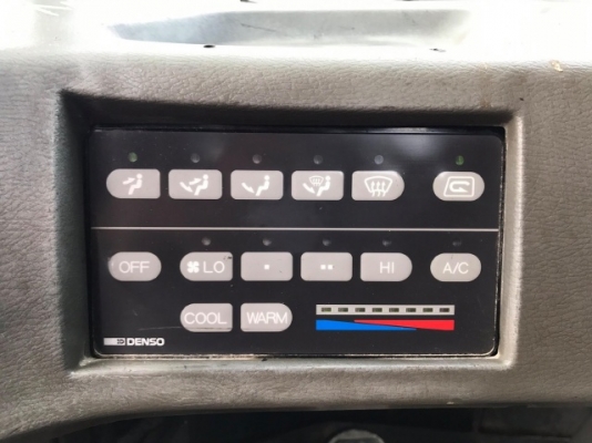 ขายรถตักล้อยาง KOMATSU WA400-3 รถนอกนำเข้าเองจากญี่ปุ่น สภาพสวยพร้อมใช้งาน มีVDOการทำงานครับ