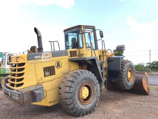 ขายรถตักล้อยาง KOMATSU WA400-3 รถนอกนำเข้าเองจากญี่ปุ่น สภาพสวยพร้อมใช้งาน มีVDOการทำงานครับ