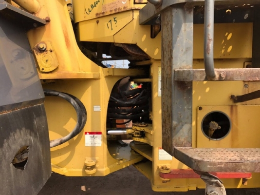 ขายรถตักล้อยาง KOMATSU WA400-3 รถนอกนำเข้าเองจากญี่ปุ่น สภาพสวยพร้อมใช้งาน มีVDOการทำงานครับ