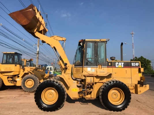 ขายรถตักล้อยาง CAT 924F รถนอกนำเข้าเองจากญี่ปุ่น สภาพสวยพร้อมใช้งาน ขายรถตักล้อยาง CAT 924F รถนอกนำเข้าเองจากญี่ปุ่น สภาพสวยพร้อมใช้งาน