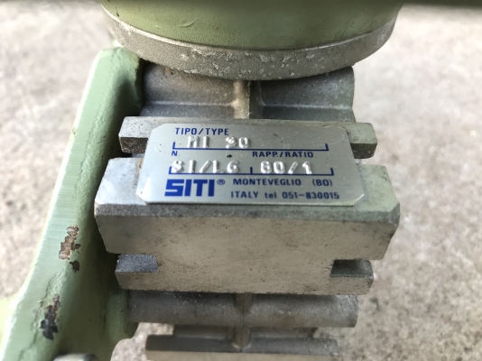 ขายมอเตอร์เกียร์ COEL made in Italy 0.12KW. 220V ไฟบ้าน อัตราทด 1:80 เพลาออกประมาณ 16รอบต่อนาที สภาพสวยมาก หายาก หมุนนิ่ม พร้อมใช้งาน