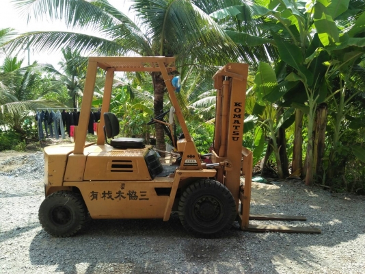 ฟลลิฟ เบนซิล 2 ตัน โคมัสซุ ตรวจสอบเชคสภาพแล้ว พร้อมใช้ ยางใหม่ ถ่ายน้ำมันเกียรแล้ว