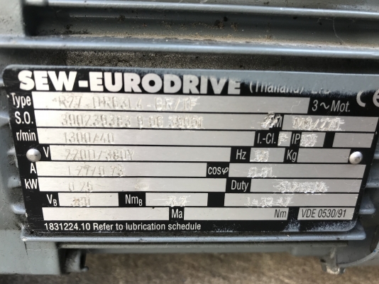 ขายมอเตอร์เกียร์ Sew eurodrive 1/3HP. 380V มีระบบเบรคในตัว อัตราทด 1:32 เพลาออกประมาณ 40รอบต่อนาที สภาพสวยมาก หมุนนิ่ม แรงบิดเยอะ พร้อมใช้งาน ขายมอเตอร์เกียร์ Sew eurodrive 1/3HP. 380V มีระบบเบรคในตัว อัตราทด 1:32 เพลาออกประมาณ 40รอบต่อนาที สภาพสวยมาก หมุนนิ่ม แรงบิดเยอะ พร้อมใช้งาน