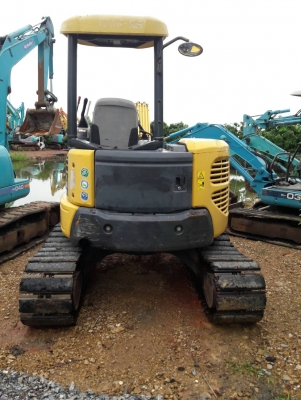 ขายKOMATSU PC40MR-2  เก่าญี่ปุ่นแท้  เดิมๆๆ  มีลายแย๊ก  8,XXX  ชั่วโมง  เครื่องปั๊มแห้ง  โทร 089-3818694  ดวงนภา