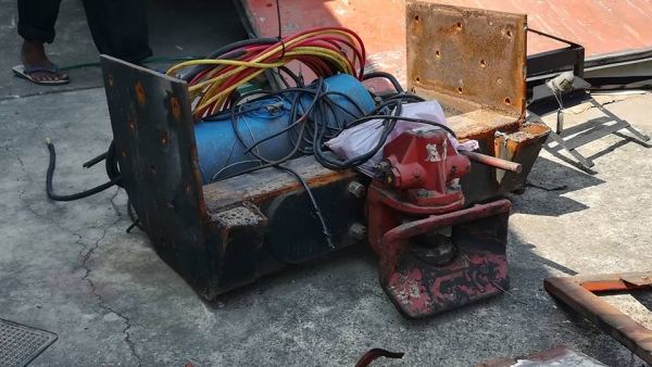 ขายคะลำโพงชุดใหญ่ครบชุดพร้อมถังลมสภาพพร้อมใช้ ราคา 8000 สนใจสอบถามเพิ่มเติมใด้ที่ พิมพ์ใจ 081-4825911 รุ่ง 085-0097969 คะ