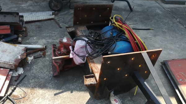 ขายคะลำโพงชุดใหญ่ครบชุดพร้อมถังลมสภาพพร้อมใช้ ราคา 8000 สนใจสอบถามเพิ่มเติมใด้ที่ พิมพ์ใจ 081-4825911 รุ่ง 085-0097969 คะ