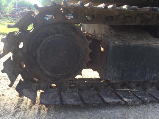 ขาย komatsu pc27mr-1นำเข้าญี่ปุ่น ไม่เคยใช้ในไทย โทร 086-1602189