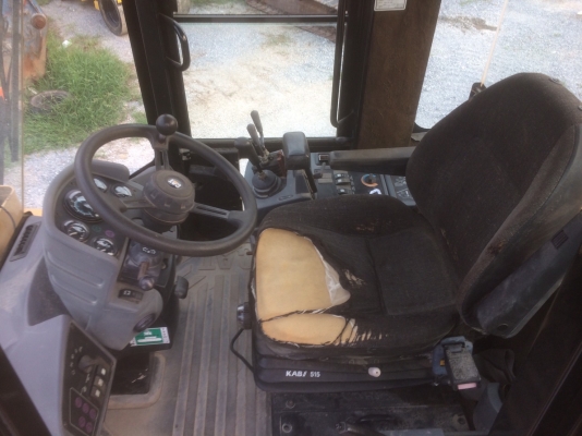 CAT 914G รถนำเข้า สภาพดีมาก ขายถูก โทร.090-986-2521 อ๊อบ