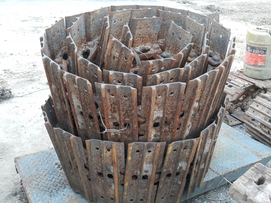 โซ่พร้อมใบแทรก ใส่ PC60 ใส่รถแทรกเตอร์ D2 ของเก่านอกนำเข้า มีเอกสารใบอินวอยซ์