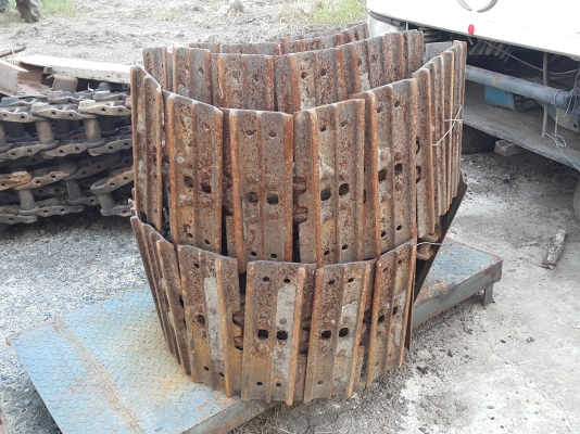 โซ่พร้อมใบแทรก ใส่ PC60 ใส่รถแทรกเตอร์ D2 ของเก่านอกนำเข้า มีเอกสารใบอินวอยซ์