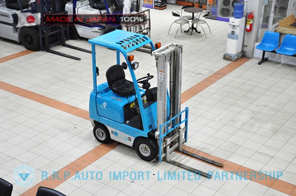 ขายรถโฟล์คลิฟท์มือสอง TOYOTA รุ่น 3FGL9-10439 นำเข้าจากประเทศญี่ปุ่น 100\% ไม่เคยใช้งานในไทย