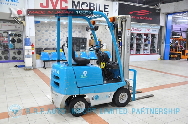 ขายรถโฟล์คลิฟท์มือสอง TOYOTA รุ่น 3FGL9-10439 นำเข้าจากประเทศญี่ปุ่น 100\% ไม่เคยใช้งานในไทย