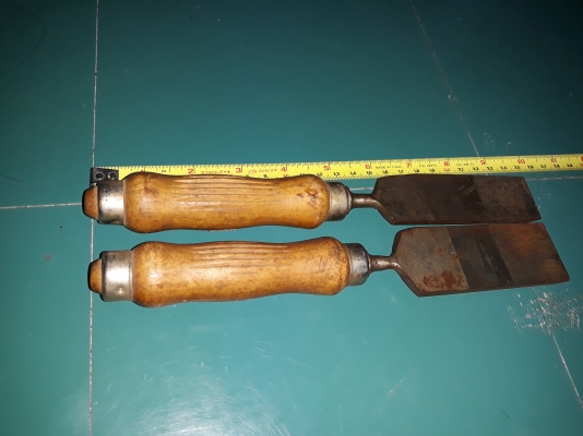 ขายสิ่วด้ามไม้แพ็คคู่ 2ขนาด 1 1/2&quot;,1 3/4&quot;ใหม่เก่าเก็บ