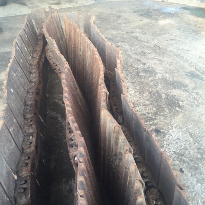 ขายโซ่เก่าญี่ปุ่น ใส่ได้กับ sk60 หรือ pc60-6-7 สภาพสวยมาก ใบแทรกกว้าง60เซน สนใจ089-2579650 ขายโซ่เก่าญี่ปุ่น ใส่ได้กับ sk60 หรือ pc60-6-7 สภาพสวยมาก ใบแทรกกว้าง60เซน สนใจ089-2579650