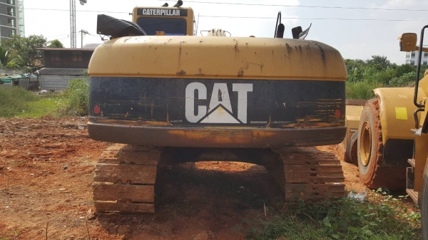 ขาย แบคโฮ CAT 320C เอกสารเล่มทะเบียนครบ เครื่องดี ปั้มดี ไฟฟ้าครบ ช่วงล่างเฟรมมีผุ ตัวถังมีผุบ้างบางจุด ราคาต่อรองได้ครับ