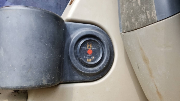 ขาย แบคโฮ CAT 320C เอกสารเล่มทะเบียนครบ เครื่องดี ปั้มดี ไฟฟ้าครบ ช่วงล่างเฟรมมีผุ ตัวถังมีผุบ้างบางจุด ราคาต่อรองได้ครับ