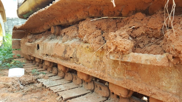 ขาย แบคโฮ CAT 320C เอกสารเล่มทะเบียนครบ เครื่องดี ปั้มดี ไฟฟ้าครบ ช่วงล่างเฟรมมีผุ ตัวถังมีผุบ้างบางจุด ราคาต่อรองได้ครับ