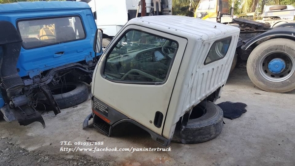 FROM JAPANหัวเก๋งรถบรรทุก 4 ล้อใหญ่ ,6 ล้อเล็ก /CABIN MITSUBISHI CANTER รุ่น: FB511B (มีเฉพาะหัว/รุ่นยกหัวไม่ได้) ราคาเพียง 35,000 บาท