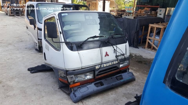 FROM JAPANหัวเก๋งรถบรรทุก 4 ล้อใหญ่ ,6 ล้อเล็ก /CABIN MITSUBISHI CANTER รุ่น: FB511B (มีเฉพาะหัว/รุ่นยกหัวไม่ได้) ราคาเพียง 35,000 บาท